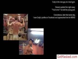 Super Muscled bloke Showing Off His Body By Gotmasked